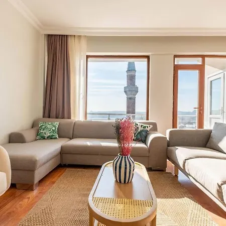 3-bedroom Spacious Flat With Seaview Lejlighed Istanbul